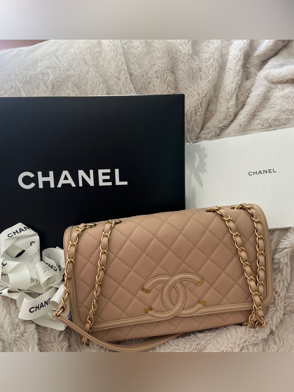 CHANEL Quilted Caviar Leather Filigree Medm Shoulder Bag in Taupe Beige with GHW